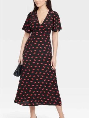 a new day Black Maxi Dress with Red Lip Print V-Neck